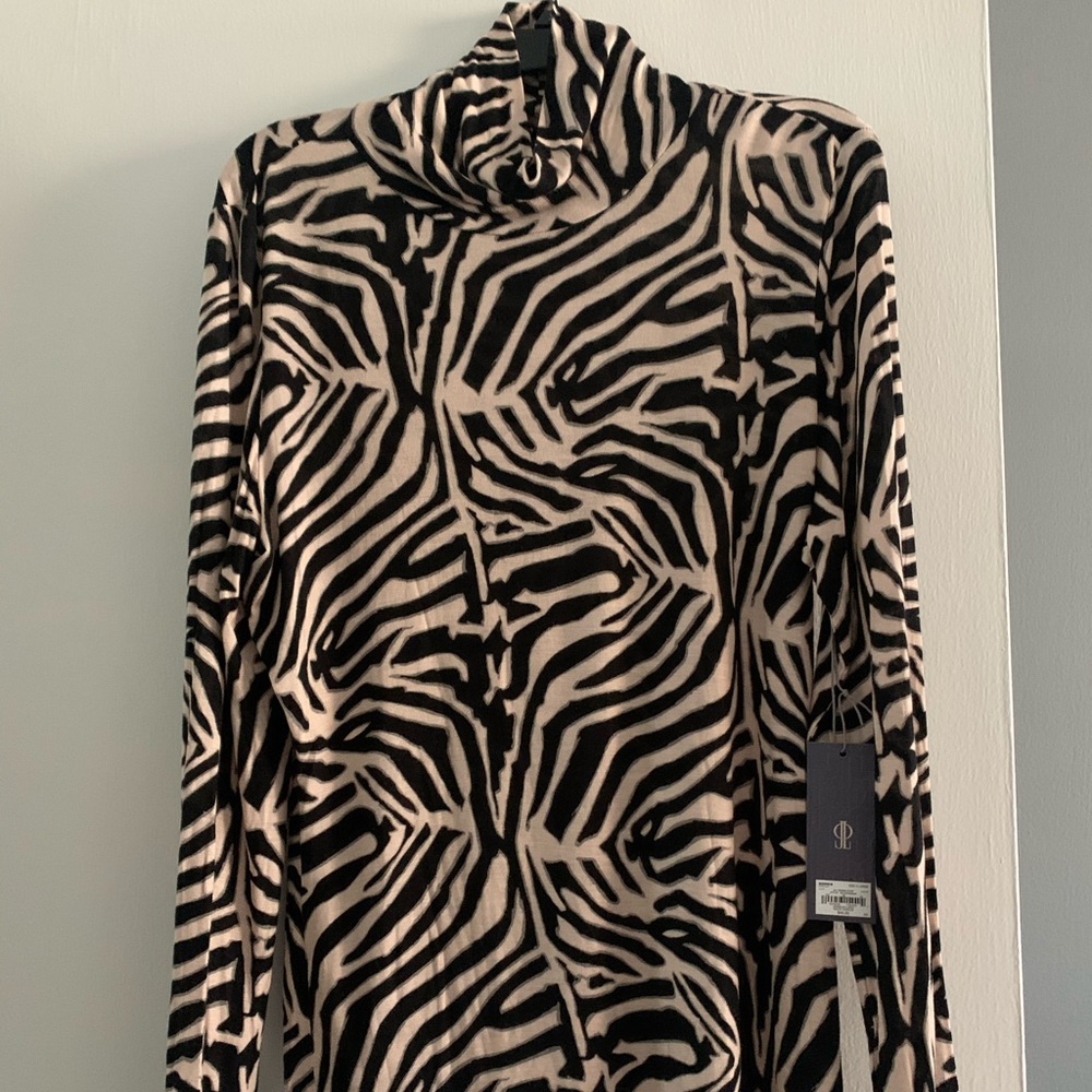 Women’s Turtleneck top